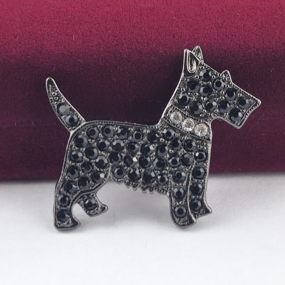 Vintage Scottie Dog Brooch Black Rhinestone Scottish Terrier Pin Gunmetal
